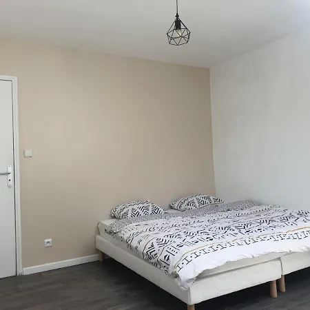 Le Duplex Eden Wifi Parking Gratuit Toute La Rue سيدا